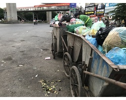 Hà Nội - Nỗi lo rác đè
