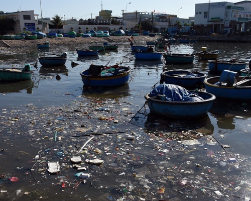cảng cá phan thiết ô nhiệm rác thải